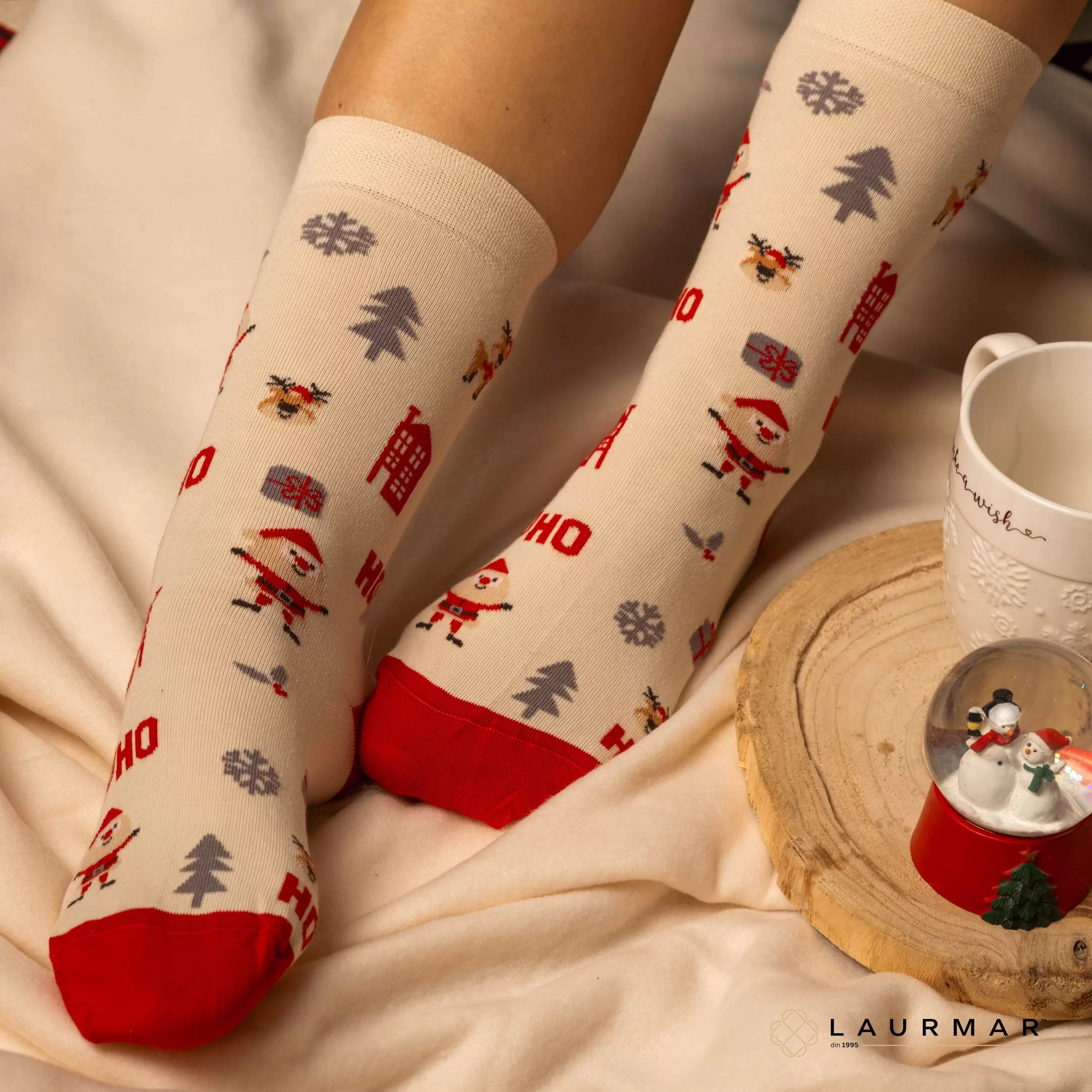 1669.set-2-perechi-șosete-model-pentru-dama-craciun.jpg