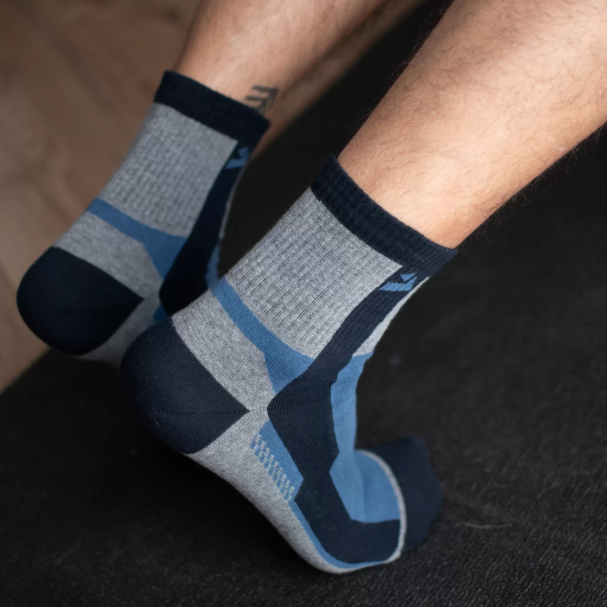 1301.sosete-sport-casual-gri-si-albastre-pentru-barbati-din-bumbac-pieptanat.jpg