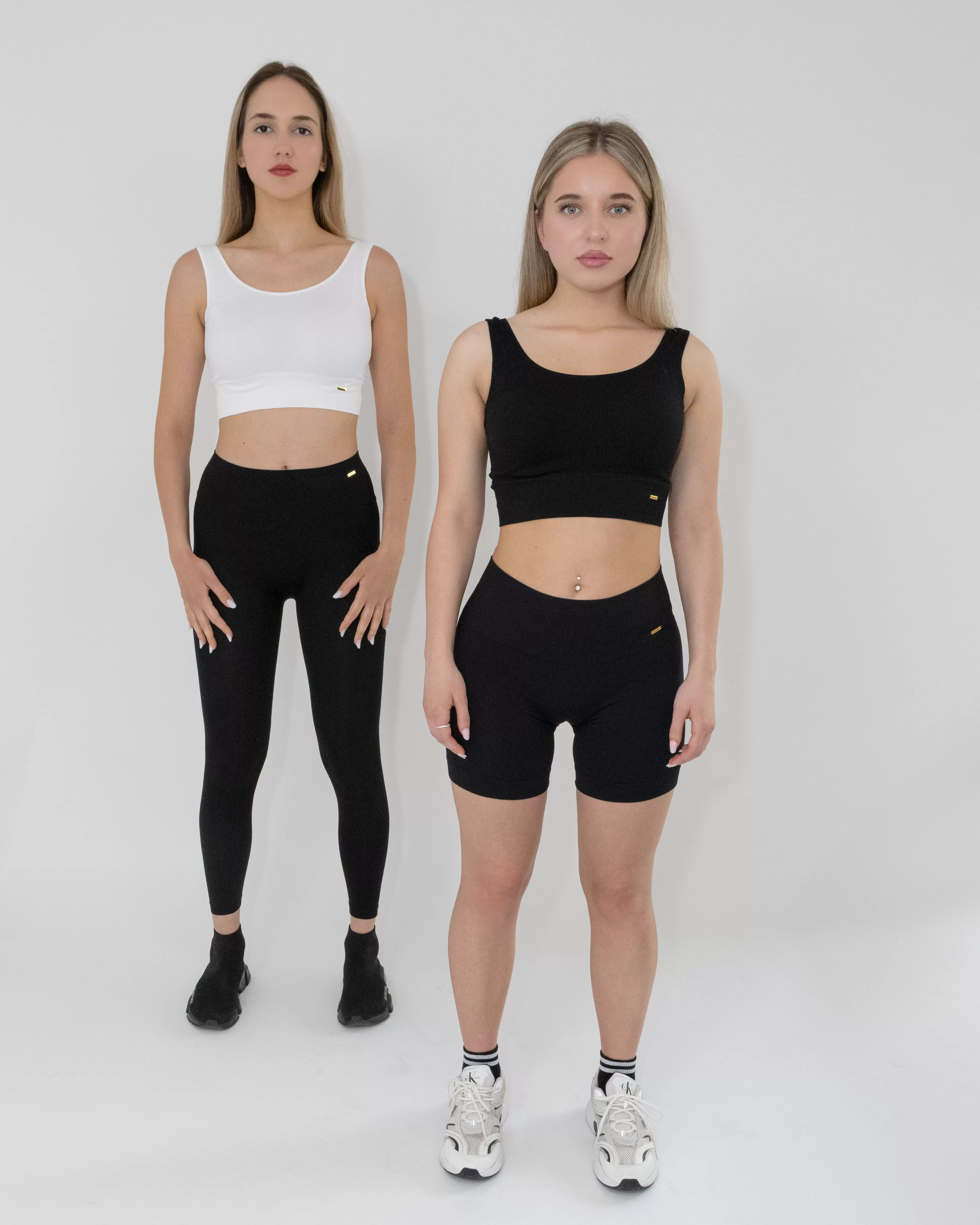 1909.colanti-lungi-sport-seamless.png